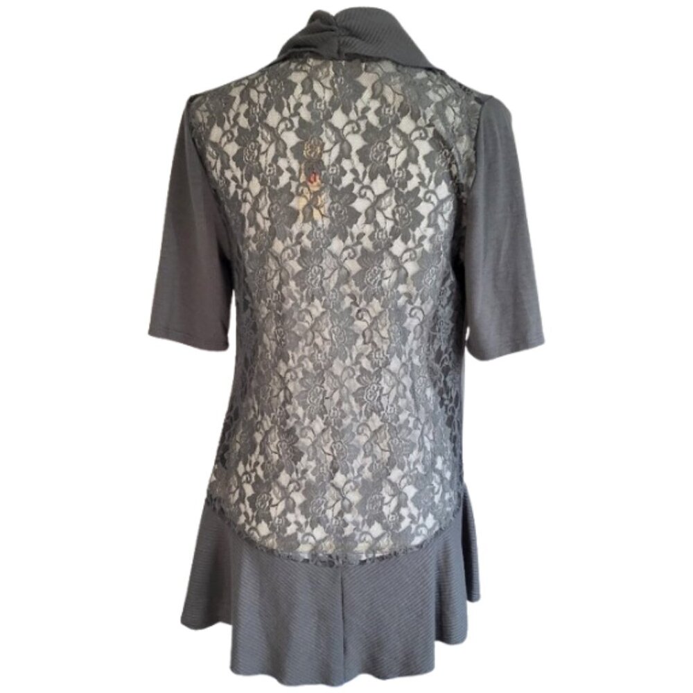 DECREE Armory Gray Ruffle Front Lace Back Open Cardigan - NWT Women's Large